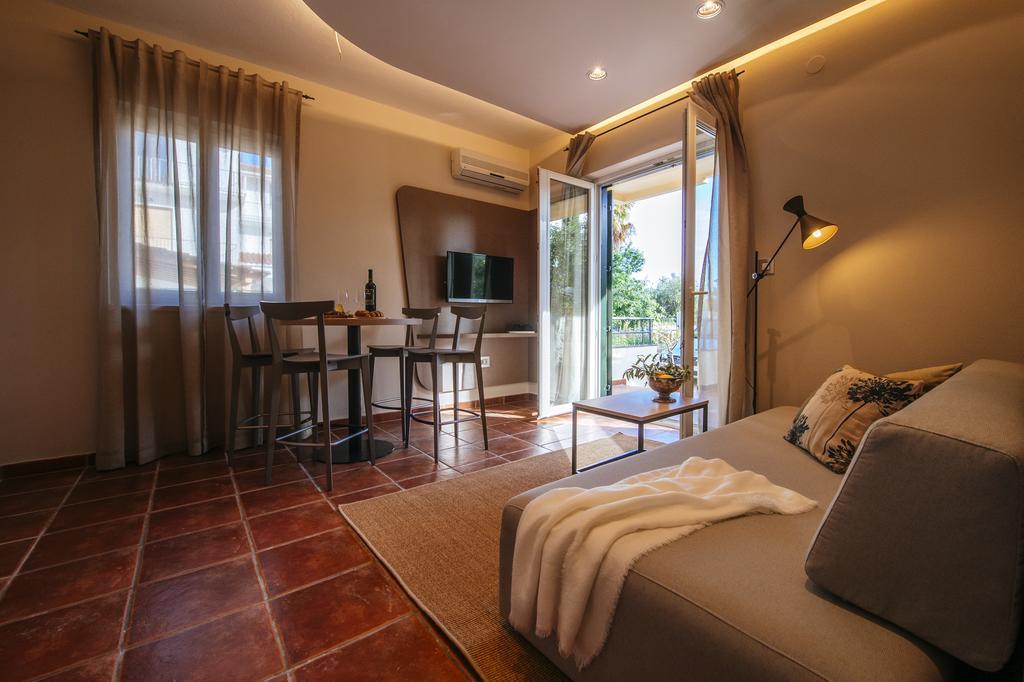 Villa Mirakul Sukosan Room photo