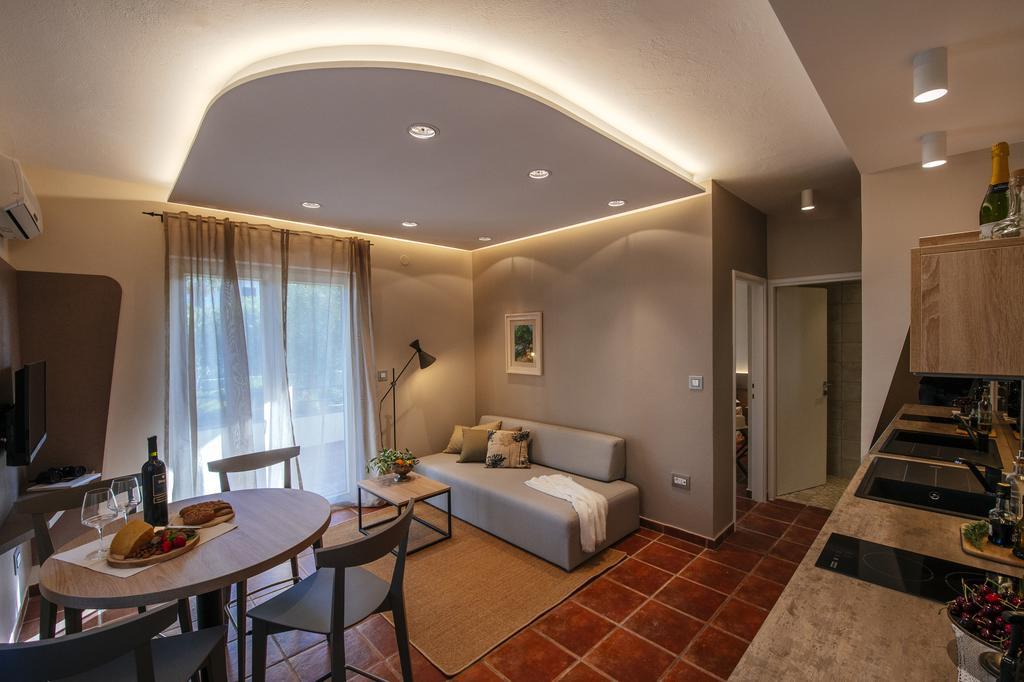 Villa Mirakul Sukosan Room photo